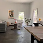 Maisonnette Indépendante Avec Jardin/patio Casa vacanze Nîmes