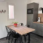 Maisonnette Indépendante Avec Jardin/patio