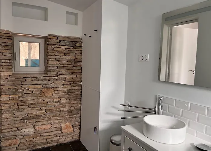 Maisonnette Indépendante Avec Jardin/patio Hébergement de vacances