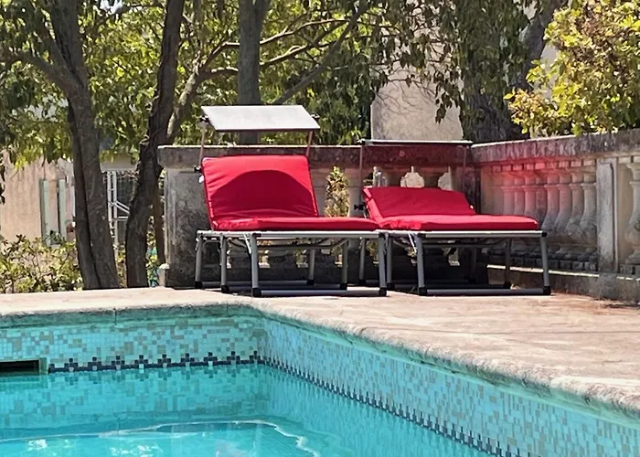 Maisonnette Indépendante Avec Jardin/patio Hébergement de vacances *